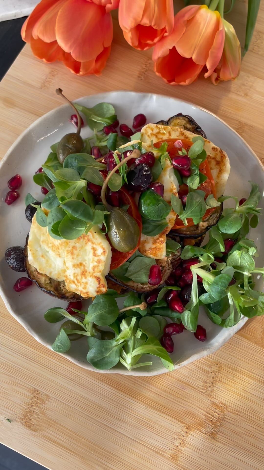 Today’s lunch is all about finishing everything in the fridge before the weekend 🥗