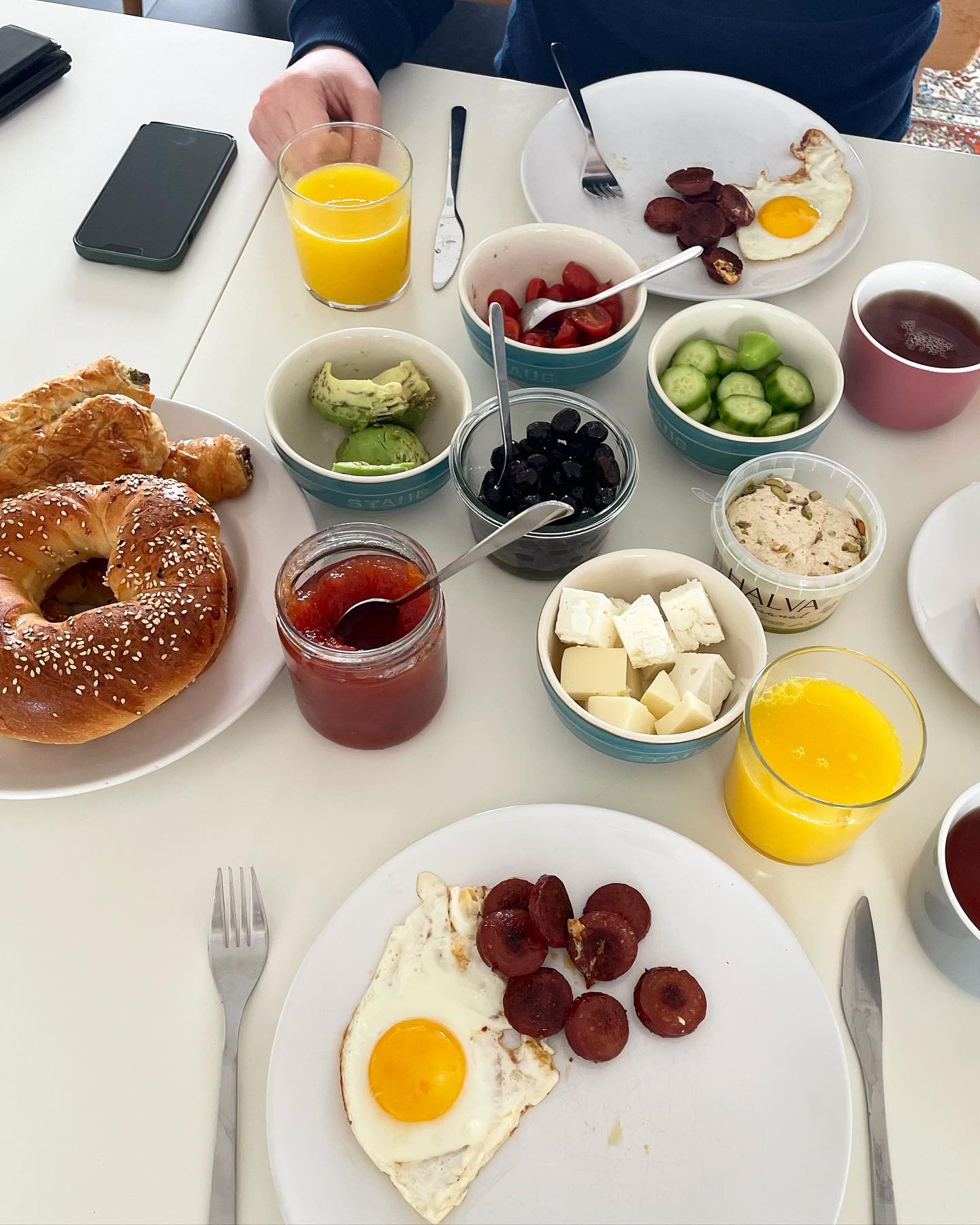 Quick home office breakfasts vs. a long Sunday breakfast 🍳 